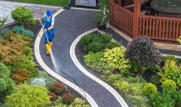 Why Choose Our Certified Pressure Washing Experts for Your Project Needs in Postville, IA?
